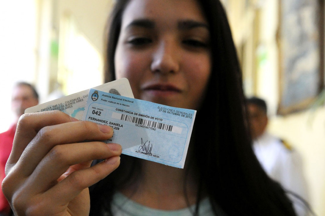 imagen Cómo votarán millennials y centennials, que superan más del 40% del padrón electoral