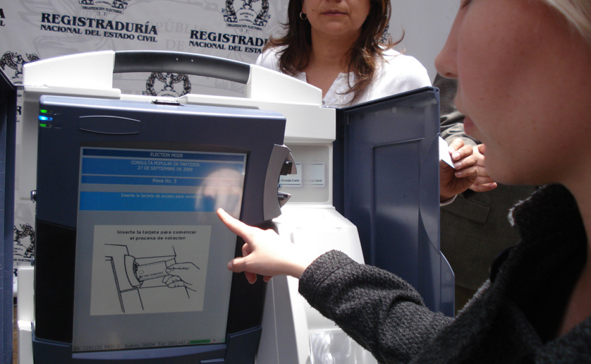 imagen El voto electrónico cuesta 65 millones de pesos