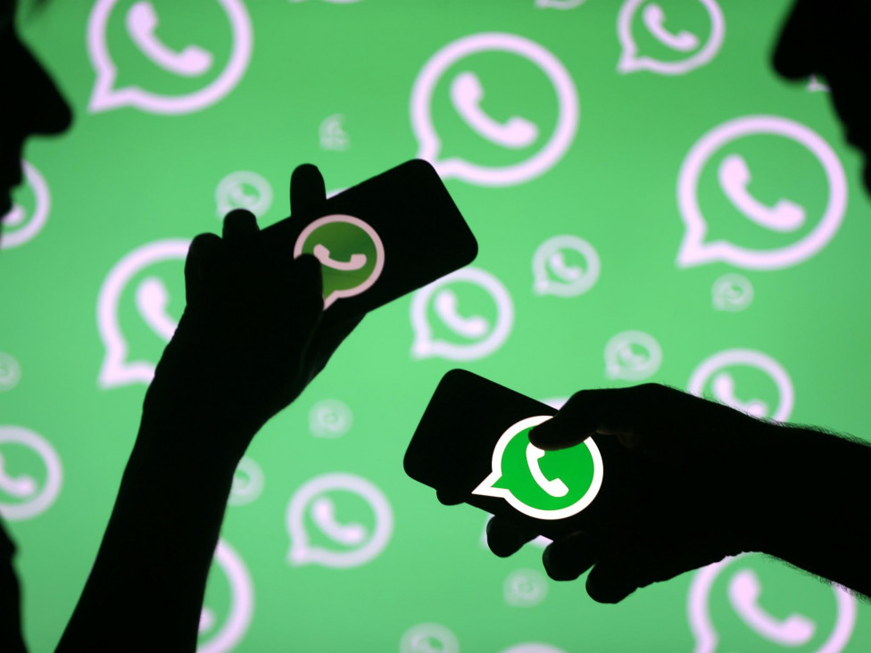 imagen A lo Facebook: aunque lo borres, WhatsApp guarda todo